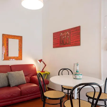 Opera House Apartment *